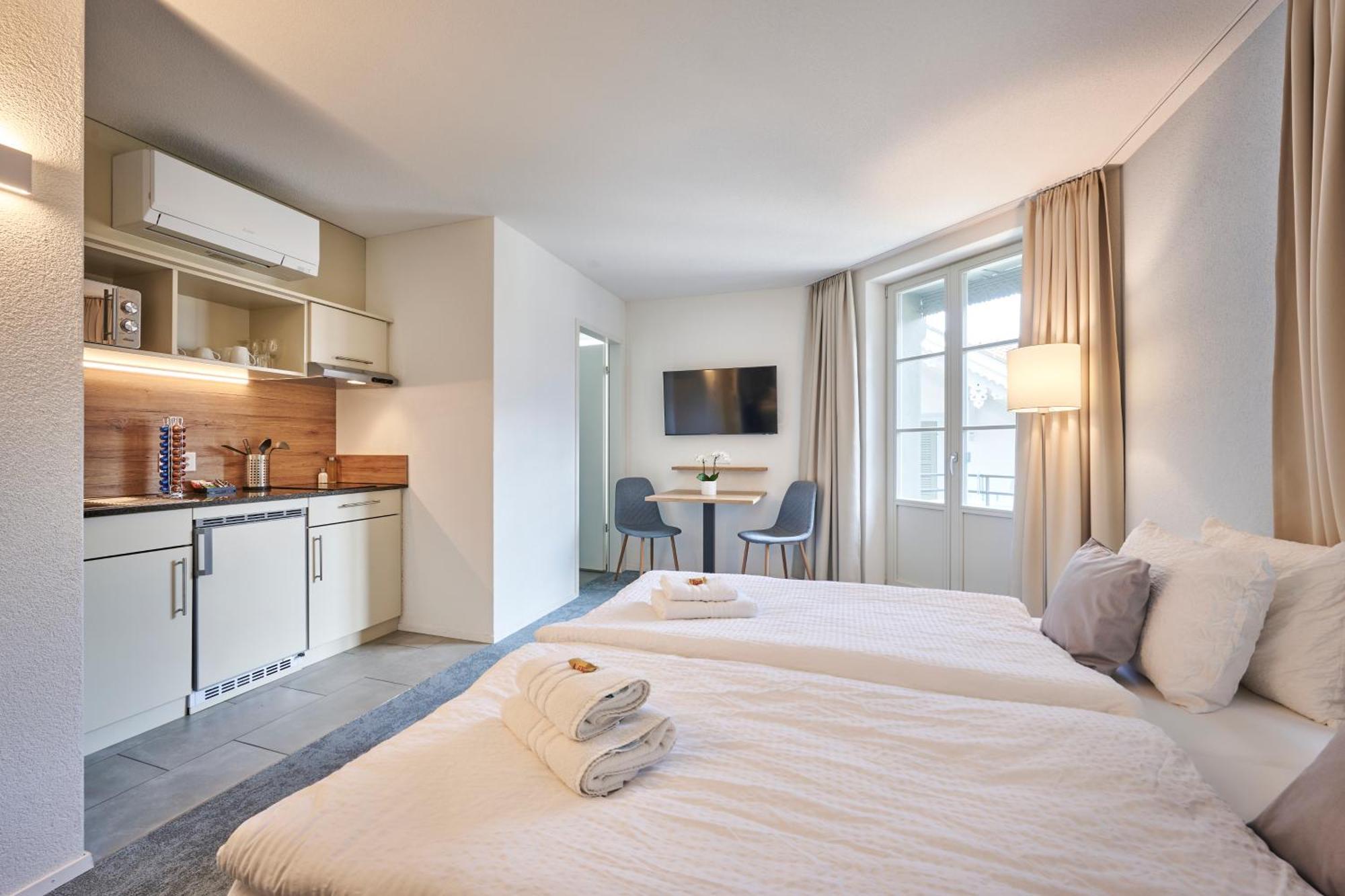 Aparthotel Krone - Self Check-In Unterseen Ngoại thất bức ảnh
