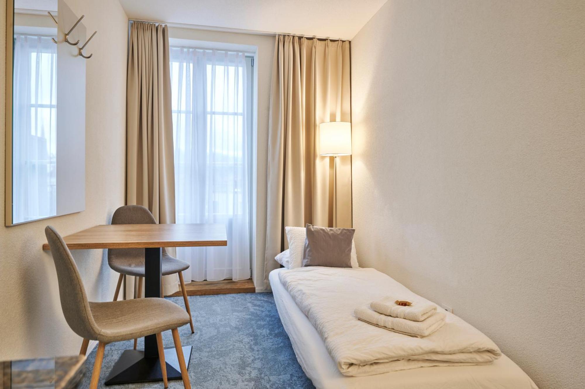 Aparthotel Krone - Self Check-In Unterseen Ngoại thất bức ảnh